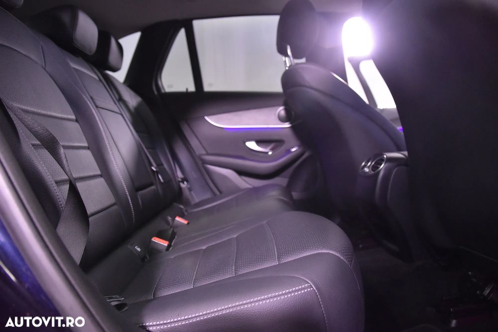 Mercedes-Benz GLC 300 d 4Matic 9G-TRONIC AMG Line - 12