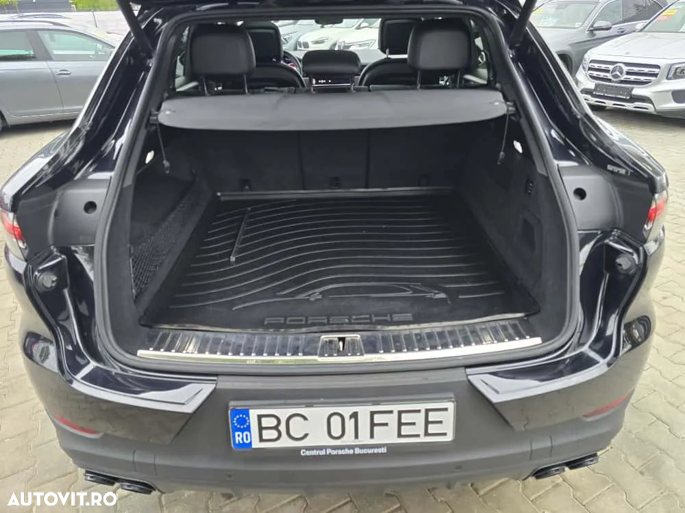 Porsche Cayenne Coupe Tiptronic S Platinum Edition - 15