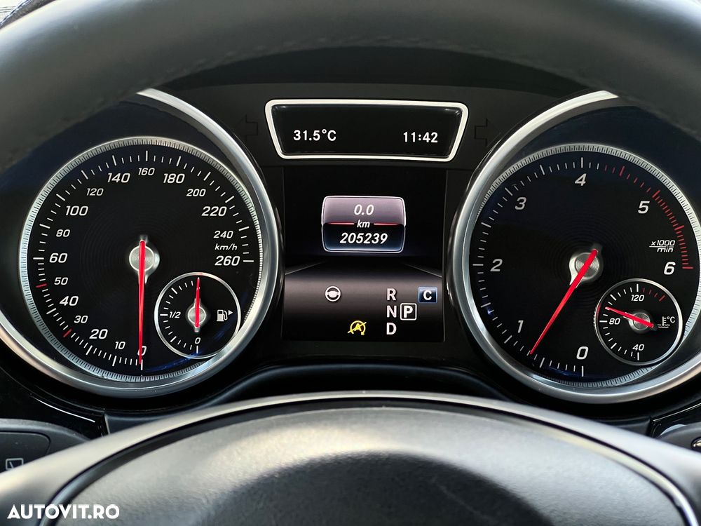 Mercedes-Benz GLE 350 d 4Matic 9G-TRONIC AMG Line - 34