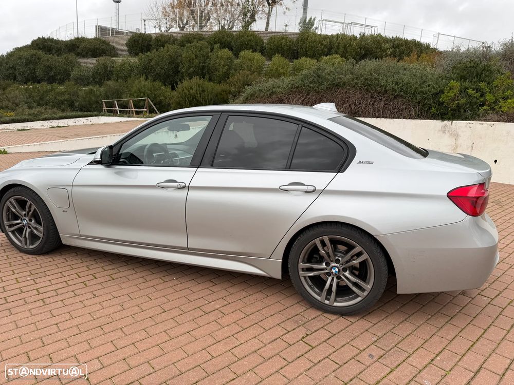 BMW 330 e iPerformance Pack M - 5