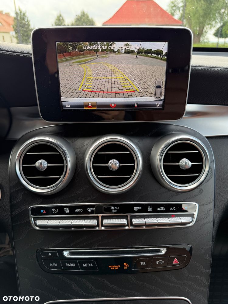 Mercedes-Benz GLC - 9