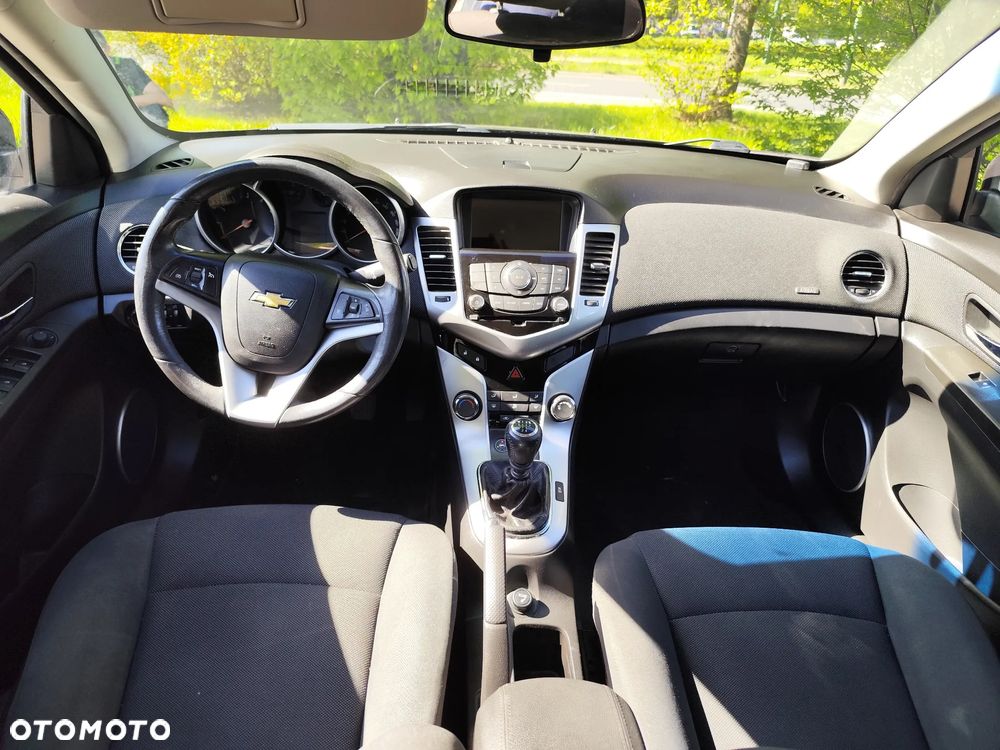 Chevrolet Cruze 1.8 LT - 8