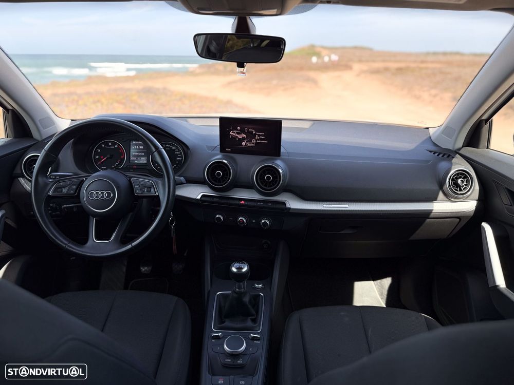 Audi Q2 30 TFSI Design - 14