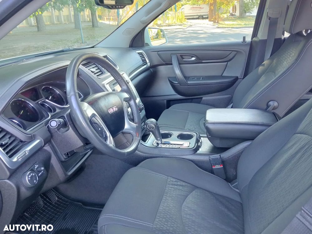 GMC Acadia - 7