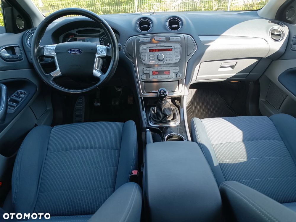 Ford Mondeo 2.0 Titanium - 10