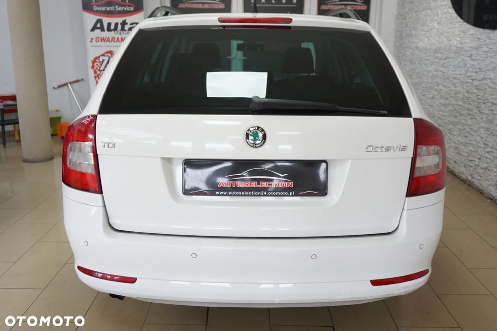 Skoda Octavia 1.6 TDI DPF Ambiente - 5