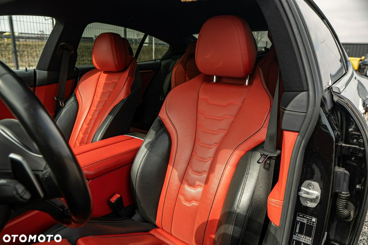 BMW Seria 8 M850i xDrive - 23