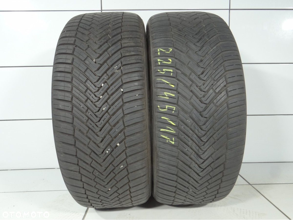 Opony całoroczne 225/45R17 94V Continental - 1
