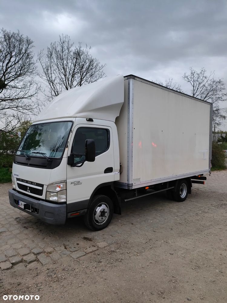 Mitsubishi fuso - 2
