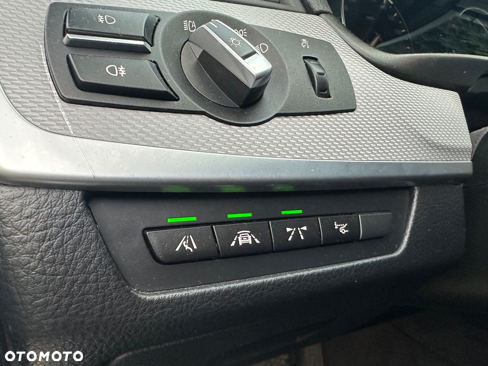 BMW Seria 5 535d xDrive - 16