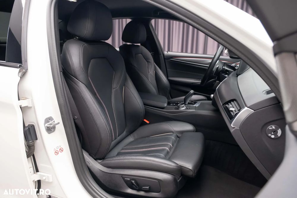 BMW Seria 5 545e xDrive Aut. - 36