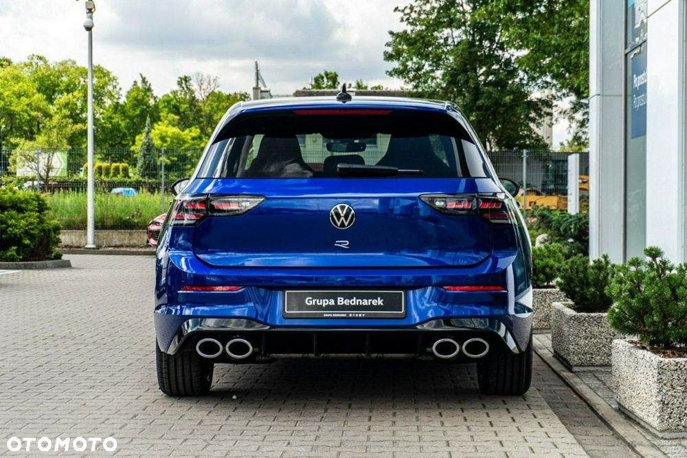 Volkswagen Golf - 9