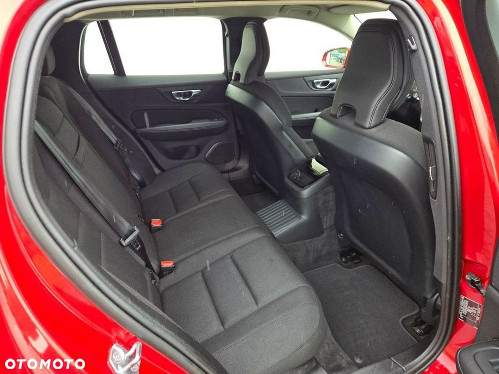 Volvo V60 - 16