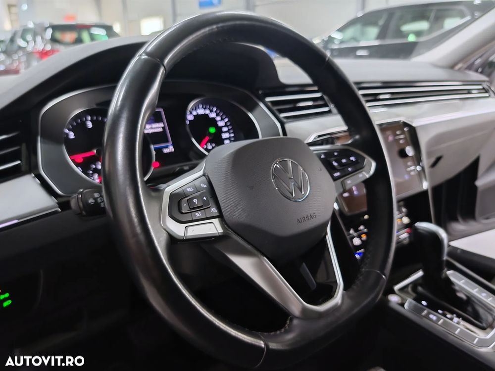 Volkswagen Passat 2.0 TDI SCR DSG Business - 8