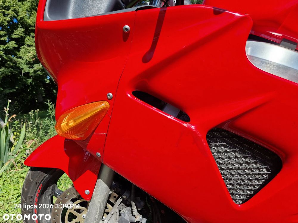 Honda VFR - 8