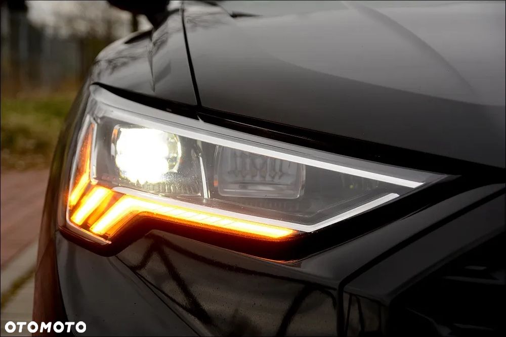 Audi Q3 Sportback 35 TDI S tronic S line - 37