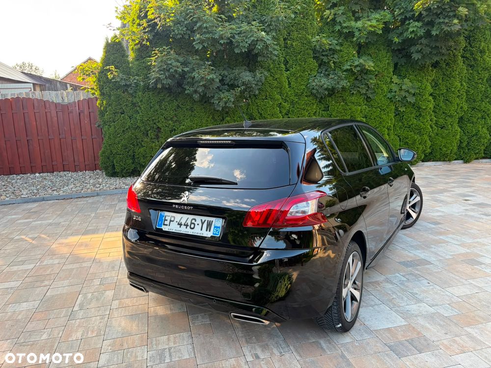 Peugeot 308 - 25