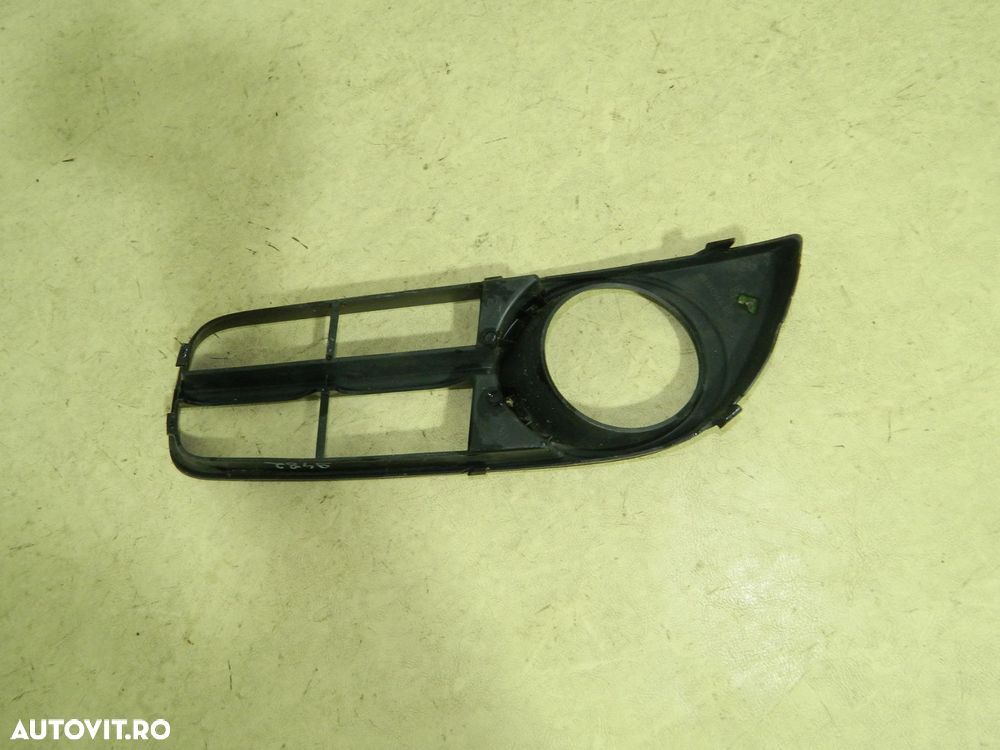 Grila proiector partea dreapta, Skoda Fabia 2  /  Roomster, 2007, 2008, 2009, 2010, , 5J0853666 - 4