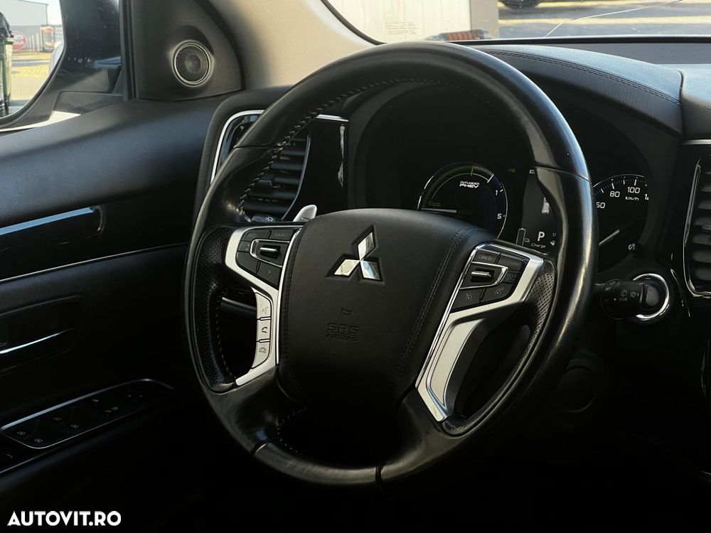 Mitsubishi Outlander 2.4 4WD - 10