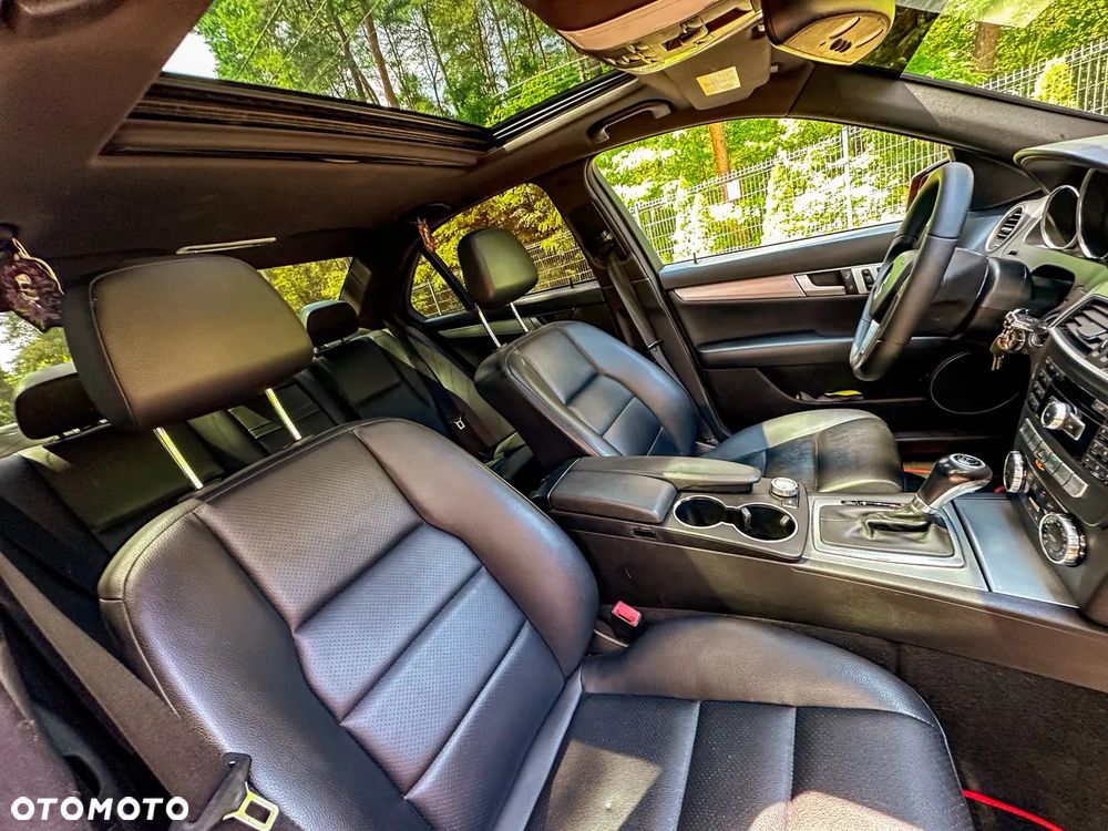 Mercedes-Benz Klasa C 350 7G-TRONIC Avantgarde Edition - 12