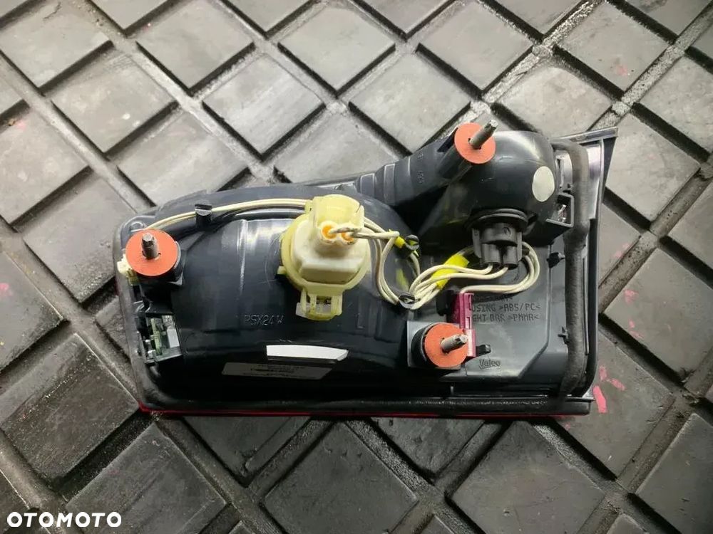 LAMPA TYLNA LEWA BMW 5 F11 2009-2013 KOMBI NOWA POSIADAM 2 SZT - 2