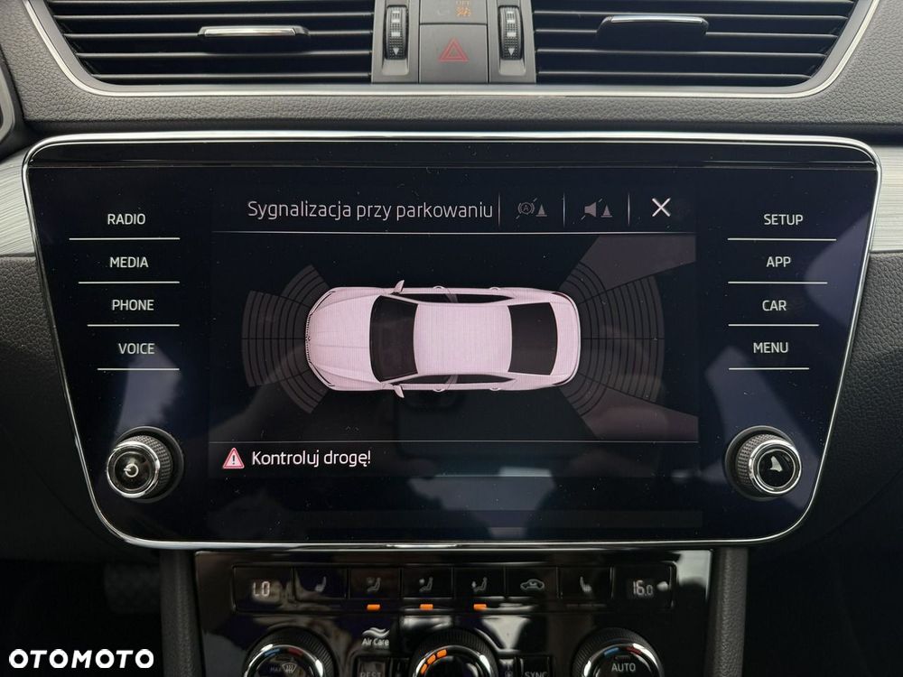 Skoda Superb 2.0 TDI SCR Ambition DSG - 25