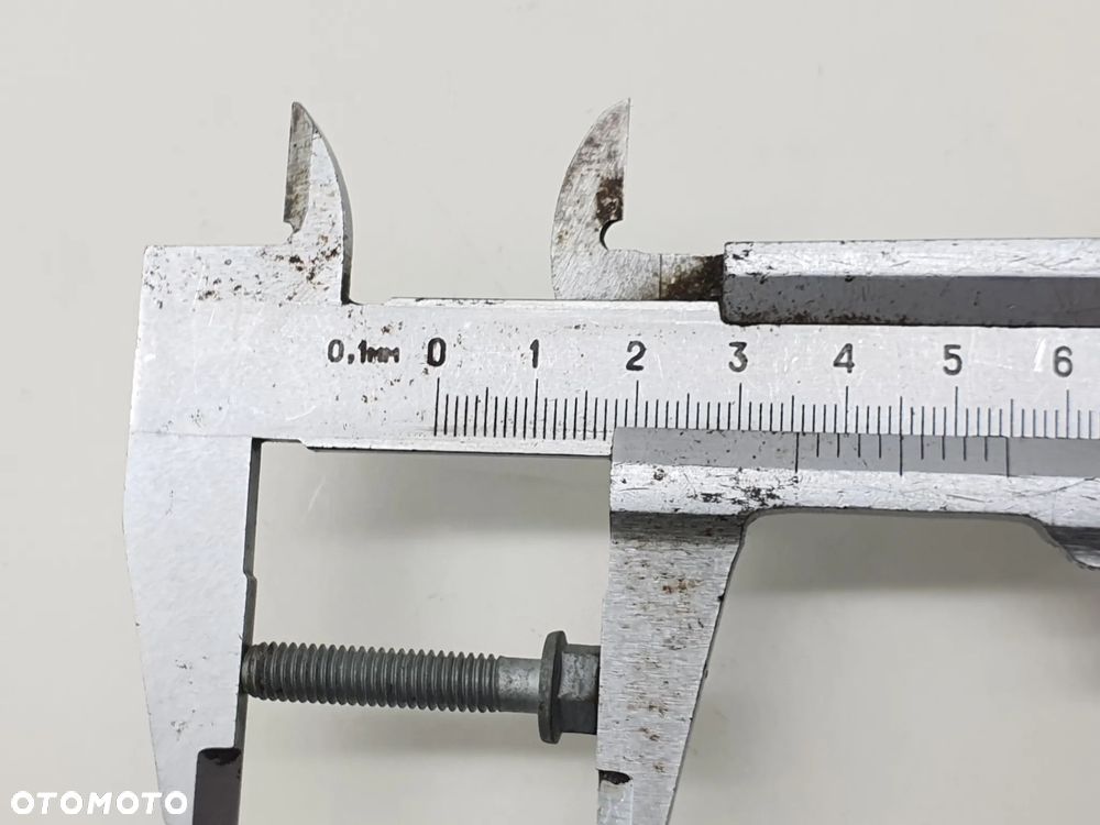 SRUBA PODKLADKA  CAN AM RYKER - 24