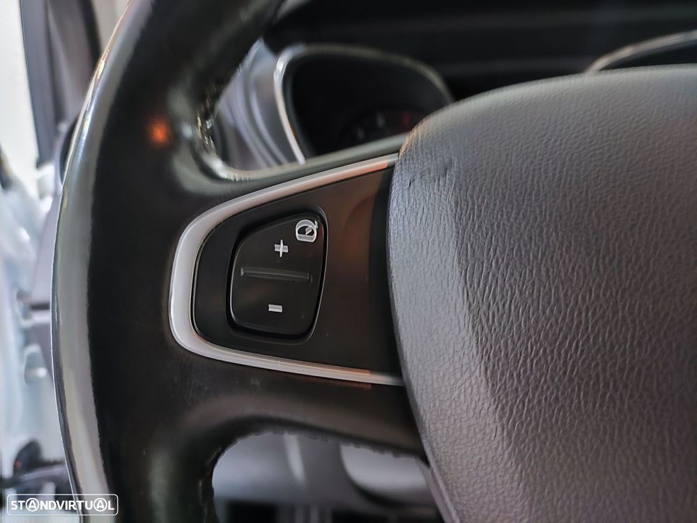 Renault Captur 1.5 dCi Exclusive - 11