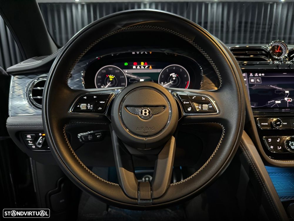 Bentley Bentayga V8 Atelier Edition - 23