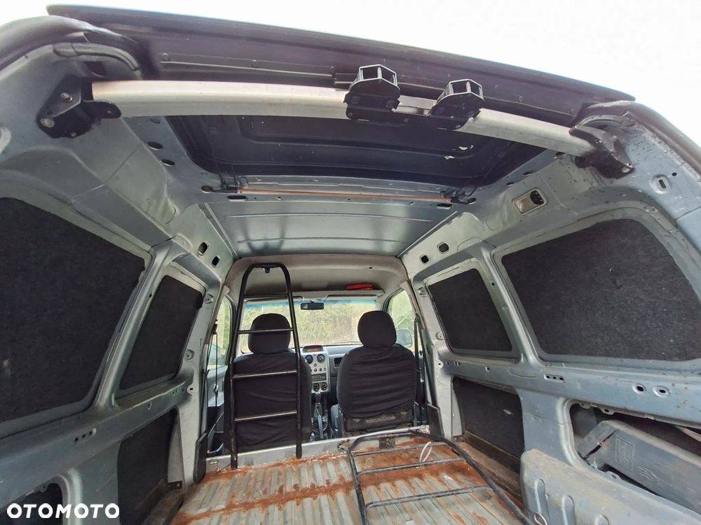 Peugeot PARTNER - 13