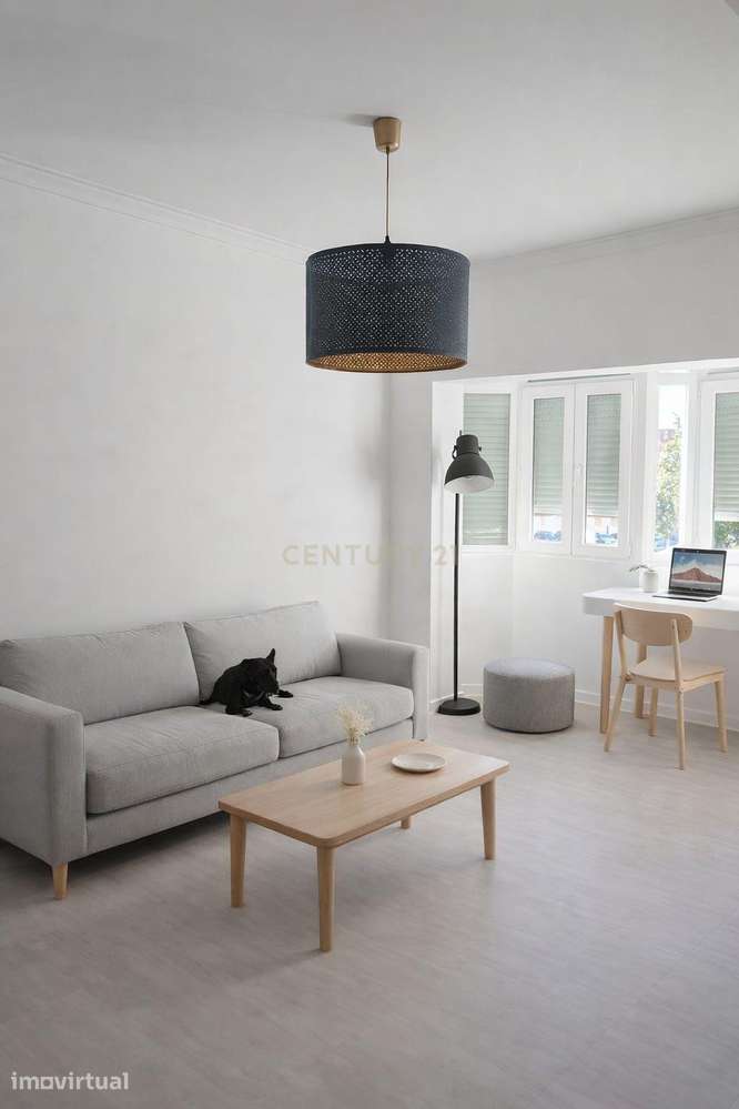 Apartamento T2 Totalmente Remodelado | 78 m² | Zona Central com boa Ac - Grande imagem: 2/17
