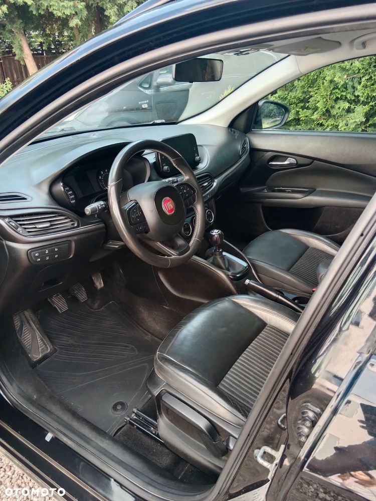 Fiat Tipo 1.4 T-Jet 16v S-Design - 11