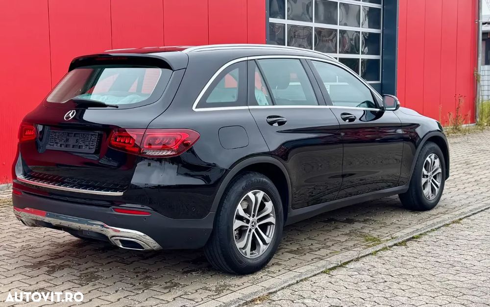Mercedes-Benz GLC 300 d 4Matic 9G-TRONIC - 16