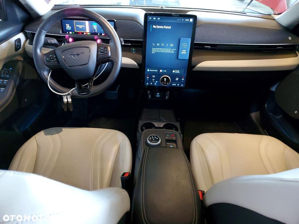 Ford Mustang Mach-E AWD PREMIUM - 8