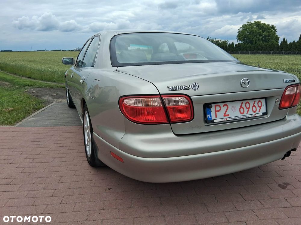 Mazda Xedos - 8
