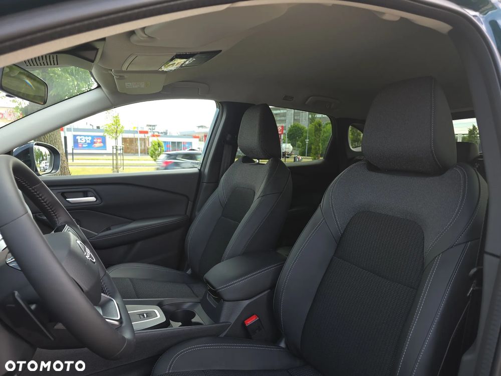 Nissan Qashqai 1.3 DIG-T MHEV N-Connecta Xtronic - 12