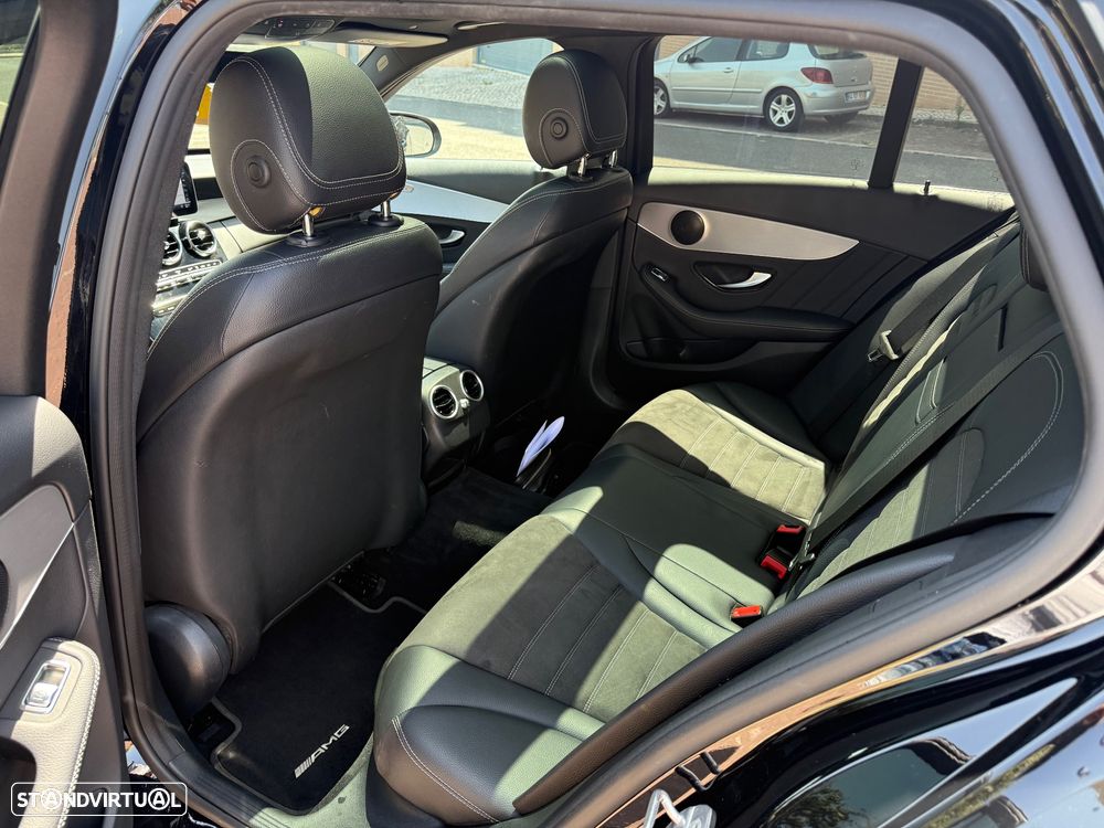 Mercedes-Benz C 300 de AMG Line - 21