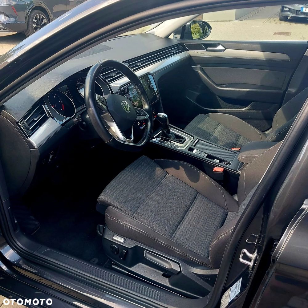Volkswagen Passat 2.0 TDI SCR Trendline DSG - 6