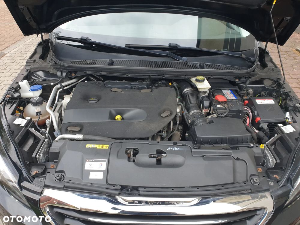 Peugeot 308 2.0 BlueHDi Allure S&S - 20