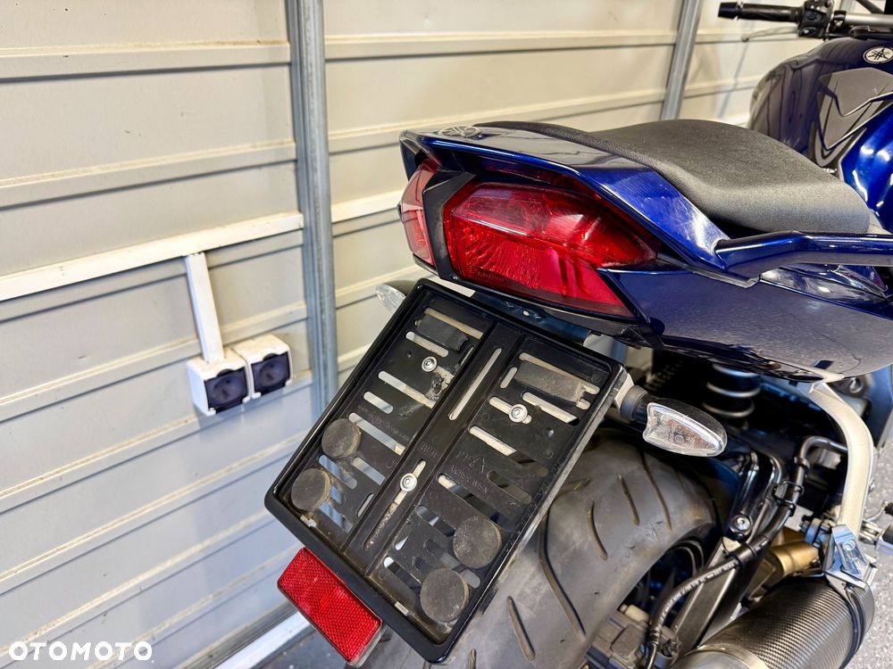 Yamaha FZ - 7