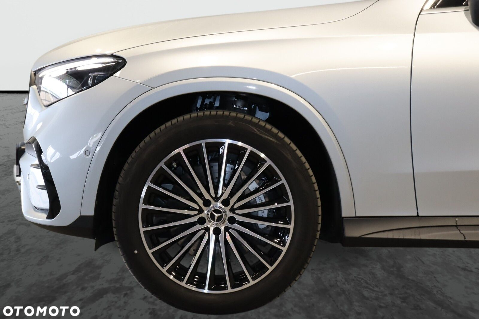 Mercedes-Benz GLC - 6