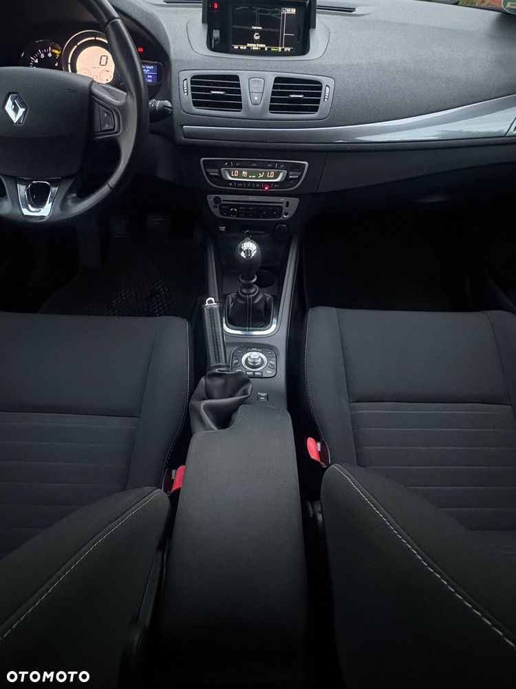 Renault Megane 1.6 16V 110 Paris Business - 14