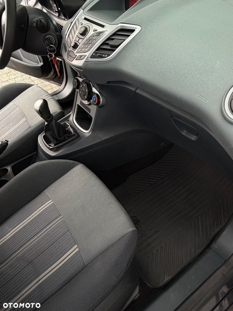 Ford Fiesta 1.25 Silver X - 20