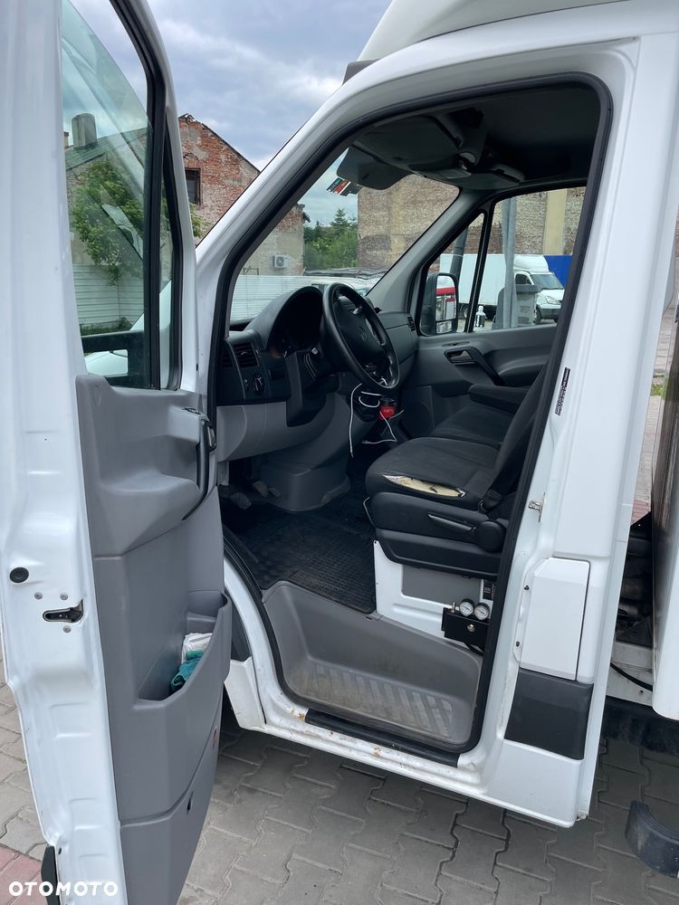 Mercedes-Benz Sprinter - 7