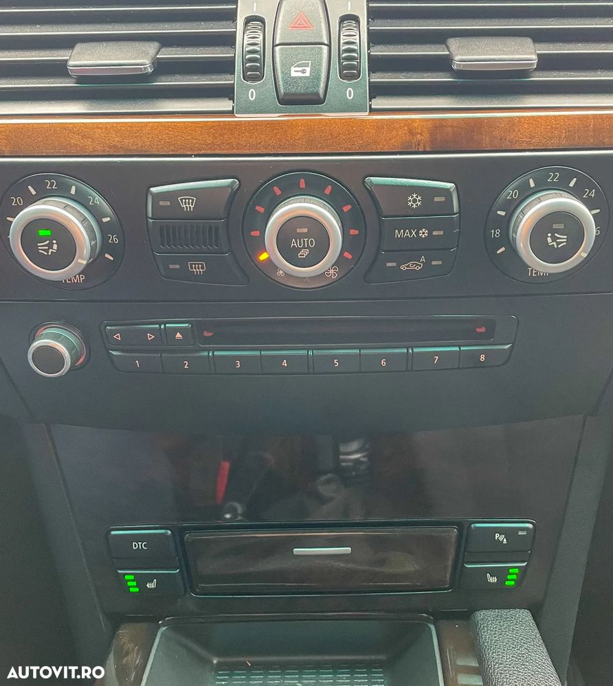 BMW Seria 5 520d Touring - 19