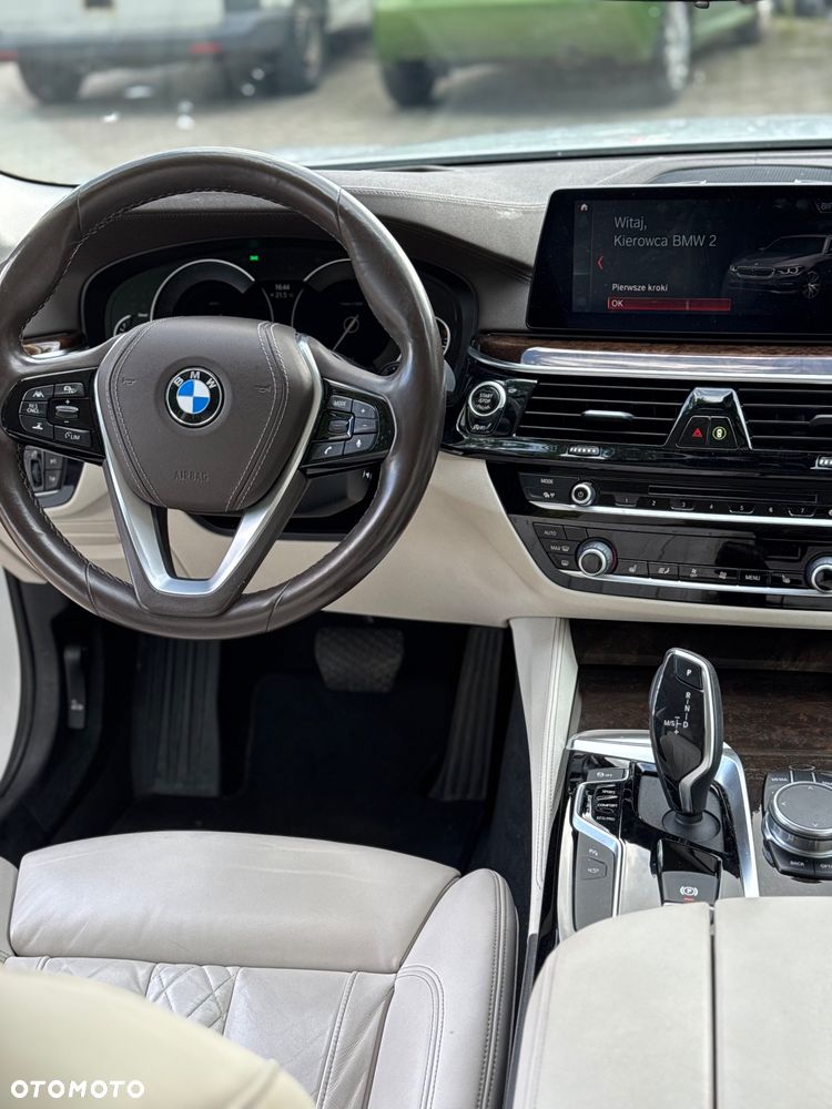 BMW Seria 5 530d Luxury Line sport - 18