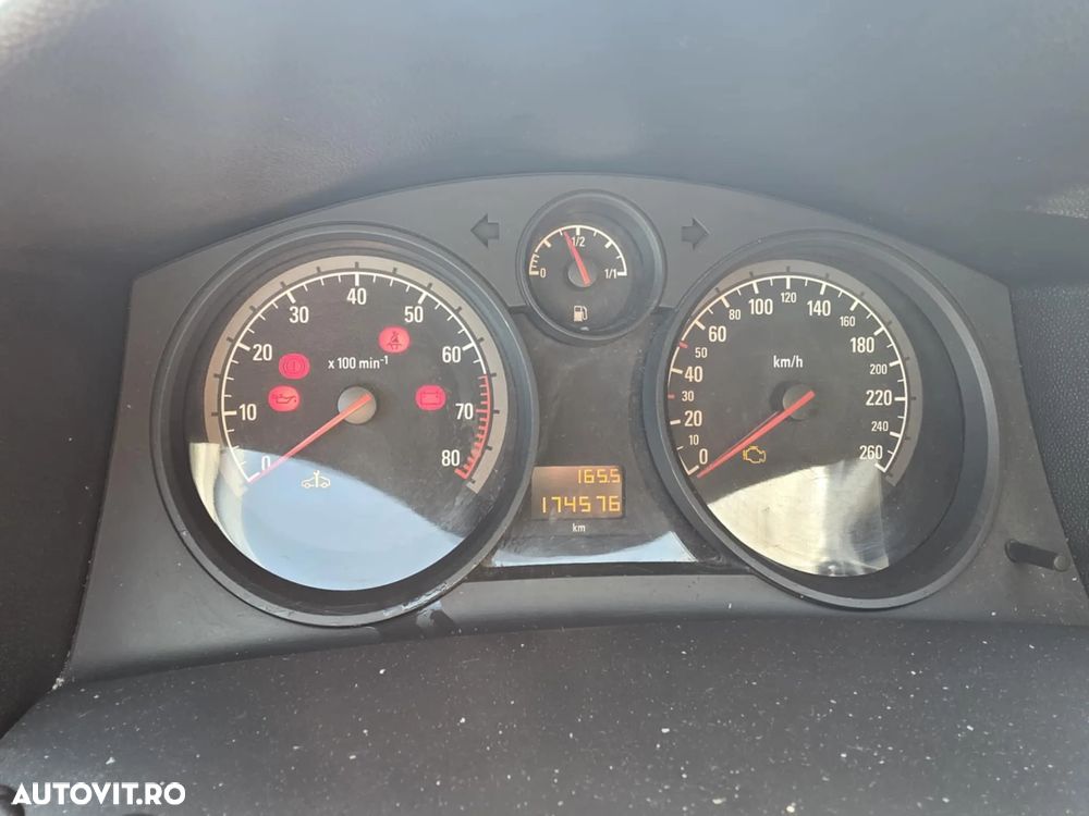 Opel Astra - 4