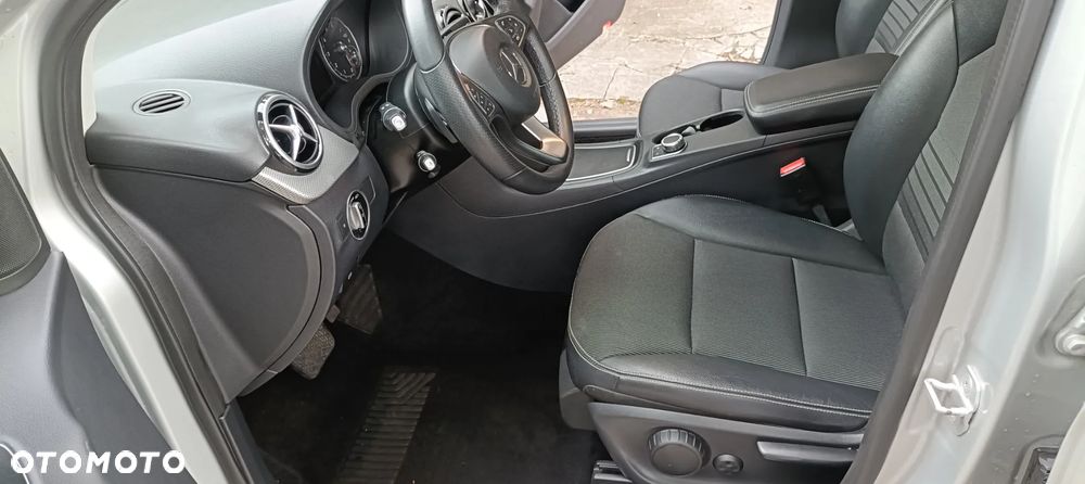 Mercedes-Benz Klasa B 200 7G-DCT - 14