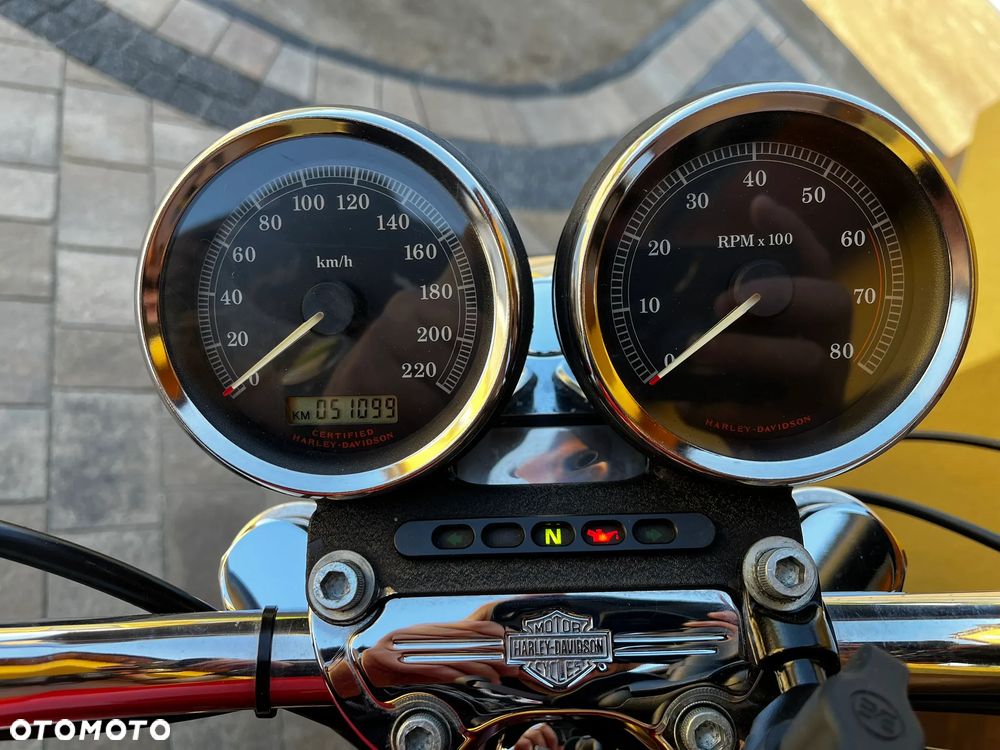 Harley-Davidson Sportster Roadster 1200R - 5