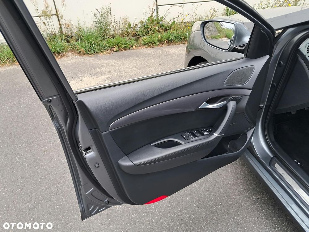 Hyundai i40 Kombi 2.0 Premium - 24